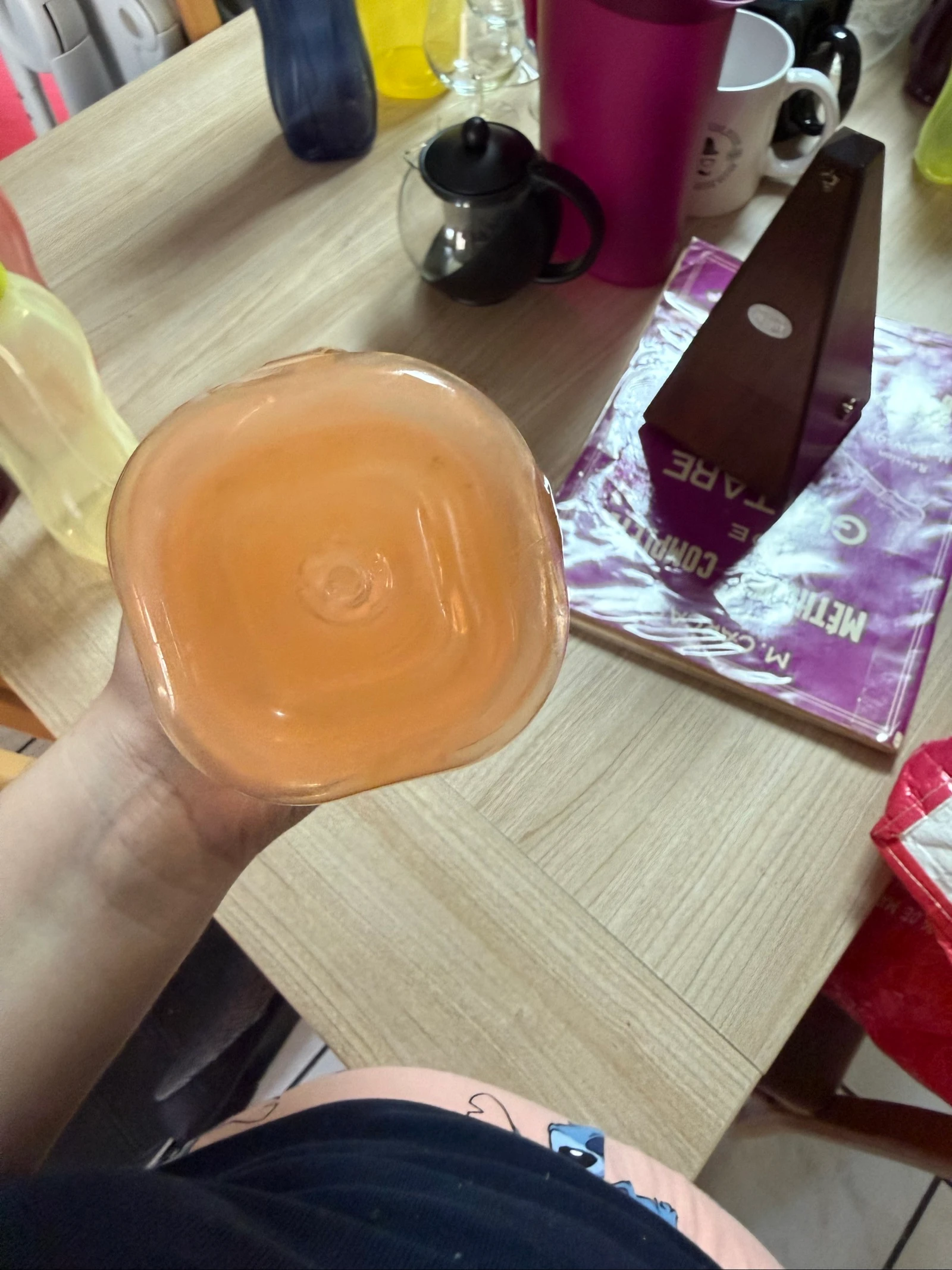 Lot 4 Tupperware 750ML bottles – photo 17
